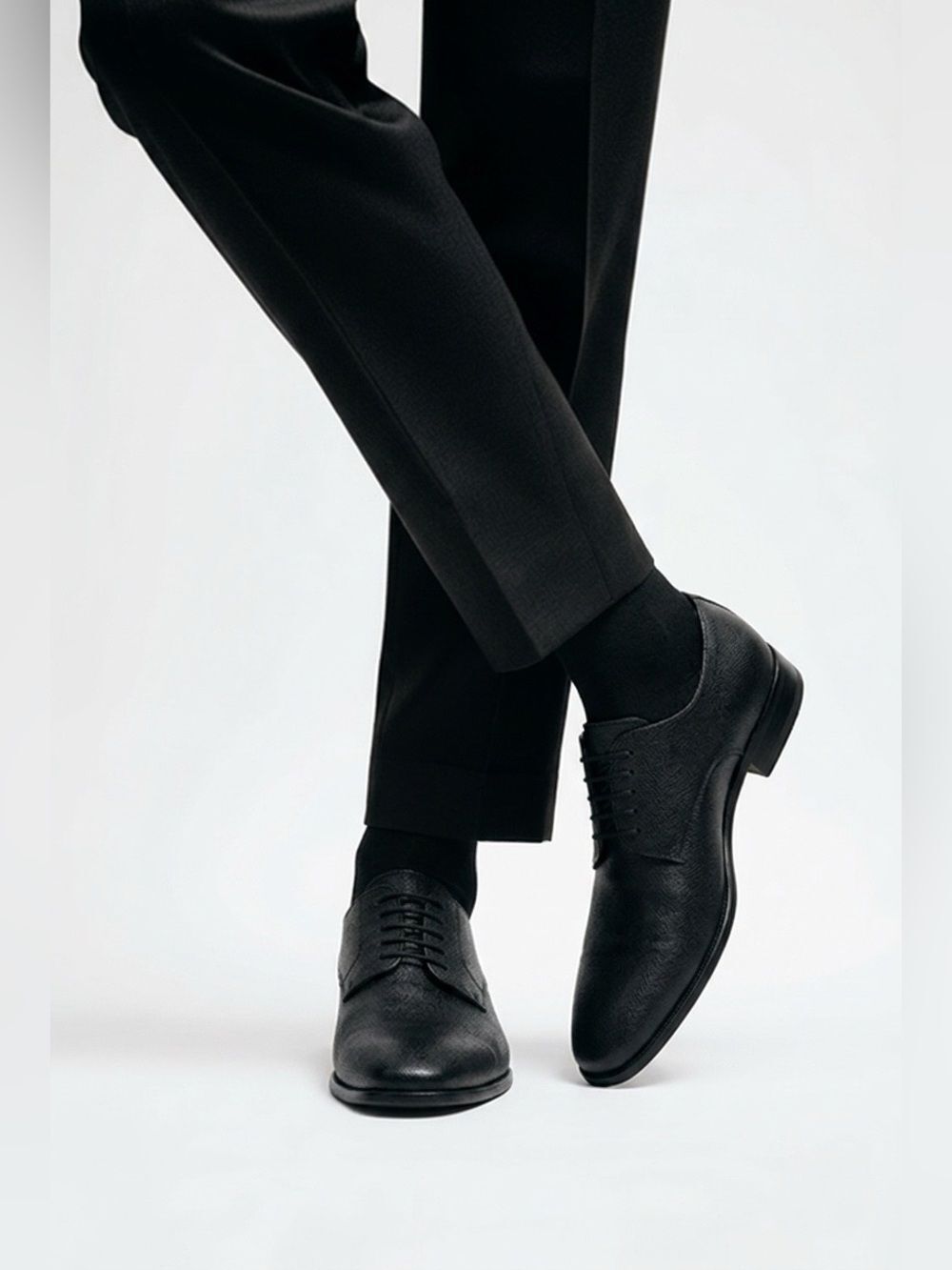 Calvin Klein Classic Black Men's Leather Dress Shoes - Lace-Up Oxford -Gunther - Picture 2 of 9